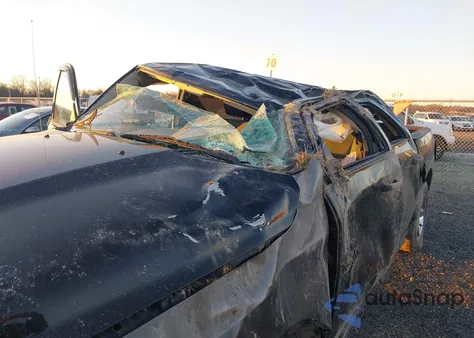 2017 Ram 1500 Express 4X4 5'7 Box z USA, uszkodzony, nr VIN 3C6RR7KT0HG660079